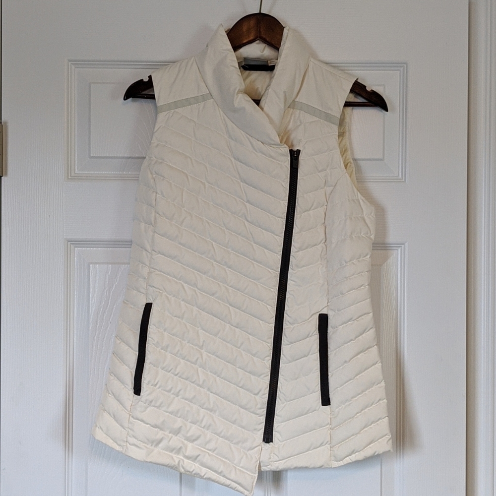 *Athleta outdoor vest size S